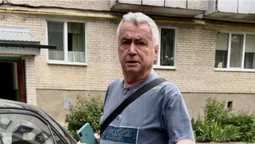 У Луцьку в дворі багатоповерхівки водії посварилися через парковку (відео)