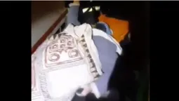 Нічна пожежа в Луцьку: з будинку евакуювали майже пів сотні людей (відео)