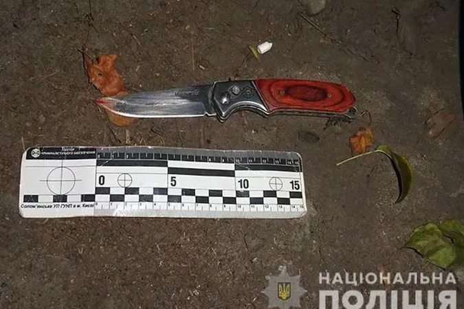 Ніж пройшов за 2 міліметри від серця: родичі шукають свідків нападу у Луцьку