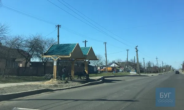 У Володимирі-Волинському облаштують нові зупинки (фото)
