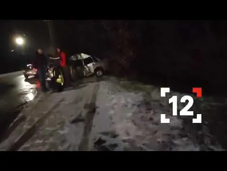 У Луцьку на Гнідавській авто в'їхало в стовп – водій загинув (фото, відео)