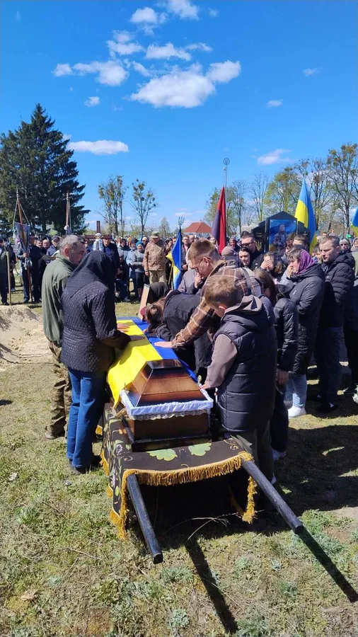 На Волині попрощалися з 31-річним Героєм Іваном Фіщуком (фото)