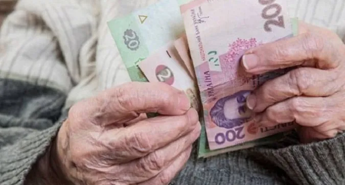 У Ковелі «працівниця соцслужби» обкрадала й грабувала пенсіонерів