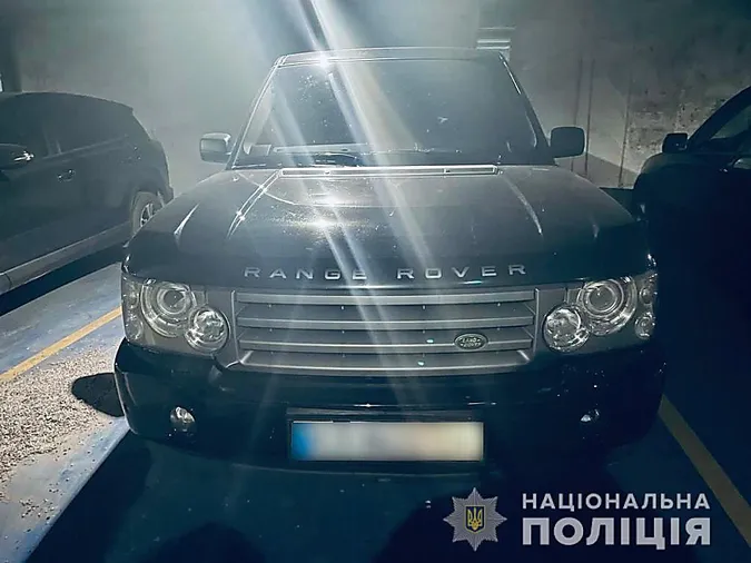 На Волині чоловік вже чотири роки судиться із шахраєм, який вкрав у нього Land Rover