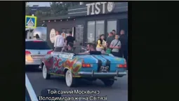 На Світязі хлопці роз'їжджають на тюнінгованому «москвичі»-кабріолеті (відео)