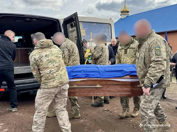 На Волині попрощалися із захисником Олександром Кривенчуком (фото)