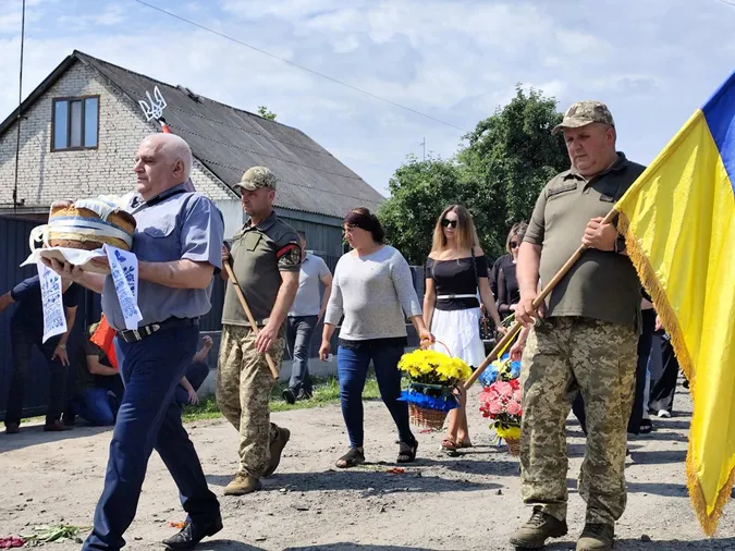 На Волині попрощалися із полеглим Героєм Олександром Троянчуком (фото)