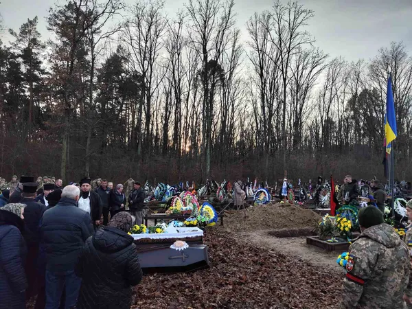 На Волині попрощались із Героєм ківерчанином Василем Дейною (фото)