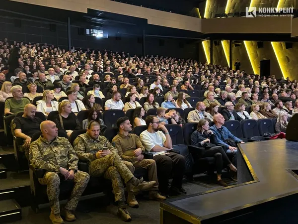Чотири життя до війни, одна «Сталeва Сотка»: у Луцьку презентували документальний фільм про бригаду