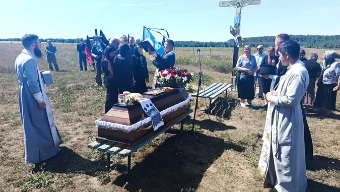 На Волині в останню путь провели Захисника Василя Мотринчука (фото)