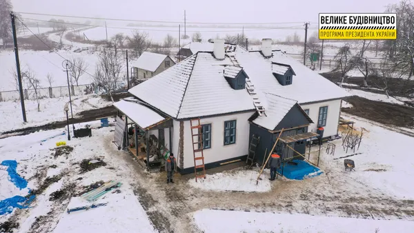 У Колодяжному відреставрували «Лесині» будинки (фото, відео)