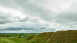 Українська Ісландія: де неподалік Луцька заховалися магічні пагорби (фото)