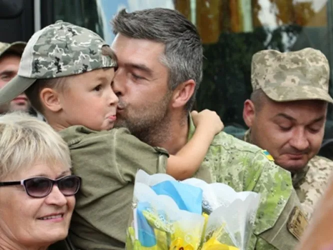 Атовці Луцька обурені фінансуванням програми підтримки учасників АТО