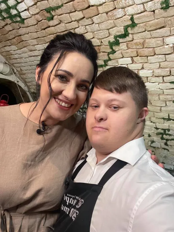 Будинок Голованя та «сонячна» кав'ярня: до Луцька завітала ведуча каналу «1+1»  (фото)
