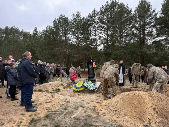 На Волині попрощались з Героєм Андрієм Шембергом (фото)