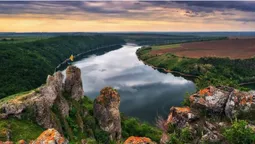 Куди поїхати на вихідні: 9 місць для короткої мандрівки в різні куточки України