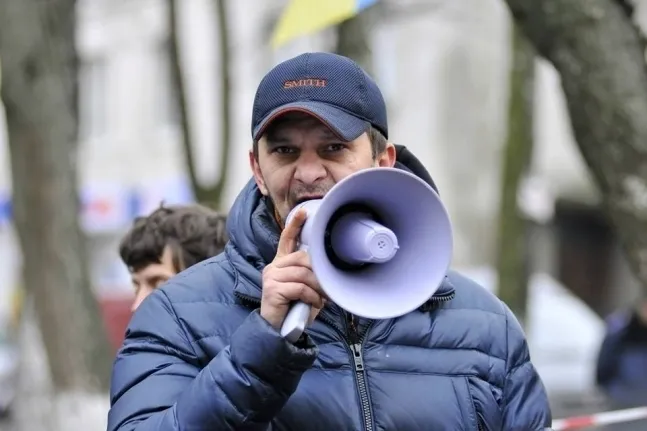 Блокувати чи торгувати: що думають волинські експерти про бізнес із Донбасом