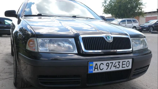 Skoda на Луцькому автобазарі: за які гроші та в якому стані можна придбати (відео)