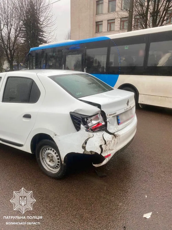 ДТП біля «Авангарду»: повідомили деталі аварії (фото)