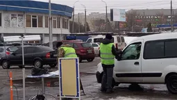 Біля «Юванту» шлагбаум зрізали, але гроші за паркування беруть: чому це так (фото, відео)