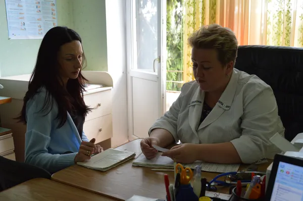 Луцька лікарка розповіла про виклики додому, електронні черги та чому хворіють діти
