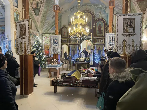 У Нововолинську прощались із військовослужбовцем Іваном Бондаруком (фото, відео)