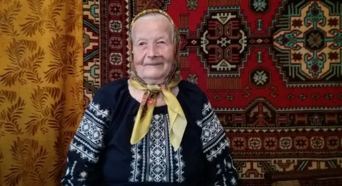 Довгожителька з Волині щодня молиться за українських воїнів