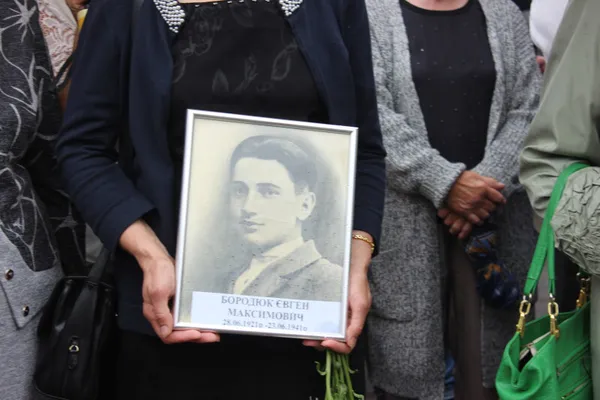 У Луцьку вшанували пам'ять розстріляних в 1941 році в'язнів тюрми (фото)