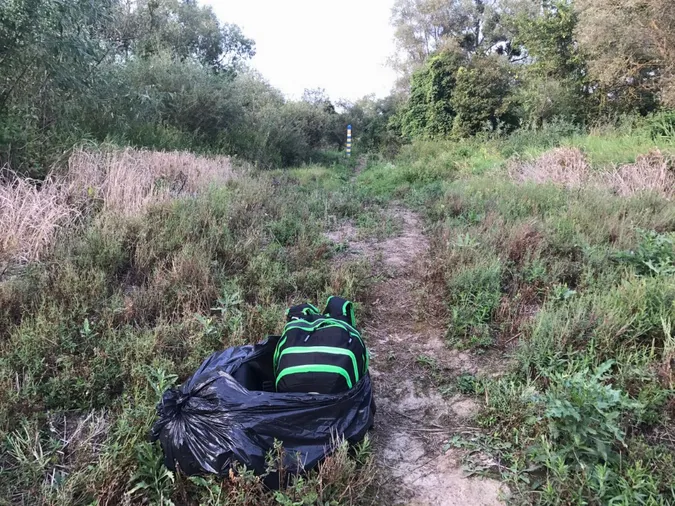 Два поляки спінінгом переправляли сигарети через Західний Буг (фото)