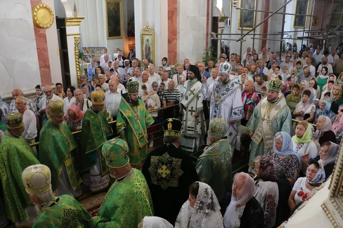 Яким було престольне свято у луцькому соборі Святої Трійці (фото)