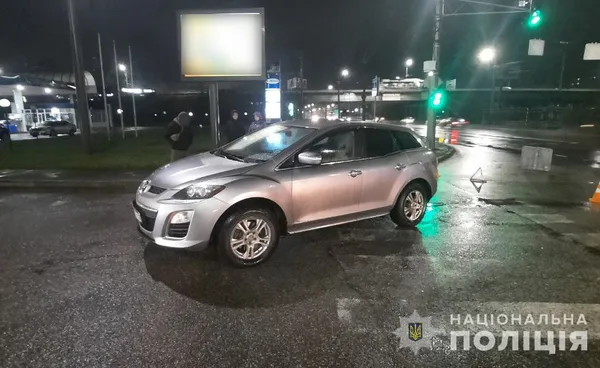 У Луцьку автомобіль збив жінку на пішохідному переході (фото)