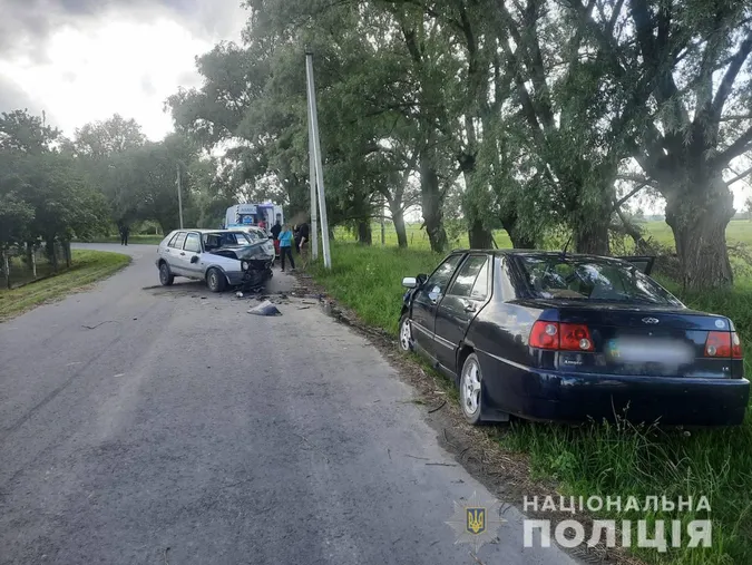 Лоб у лоб: на Волині біля кордону – ДТП з потерпілими (фото, відео)
