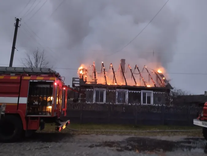 Зранку на Волині горів житловий будинок (фото)