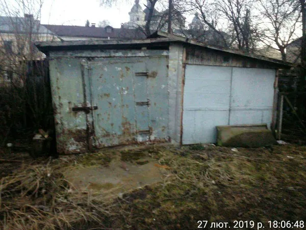 У Луцьку «знесуть» незаконні гаражі та обмежувачі руху (фото)