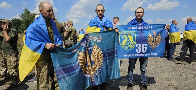 В Україну повернули ще 95 військовополонених (фото)