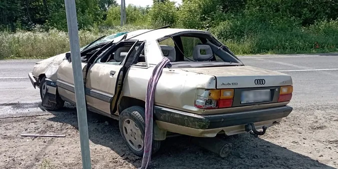 Перекинулось декілька разів: показали шокуючий момент ДТП з Audi у Луцькому районі (відео)