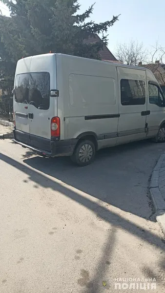 Поліцейські в Устилузі зловили п'яного, як чіп, водія: авто арештували (фото,відео)