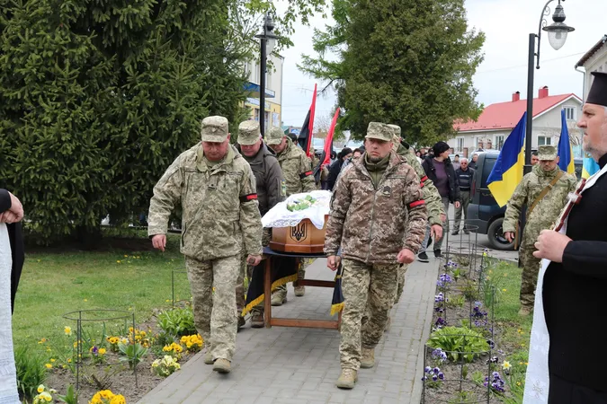 На Волині попрощалися з Героєм Іваном Василюком (фото)