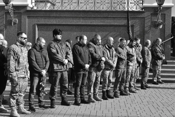 У Луцьку провели в останню дорогу загиблого Героя Олега Струбіцького (фото)