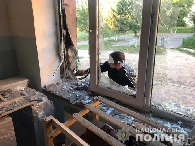 Підпалив вантажівку і кинув гранату в кафе: на Рівненщині чоловік помстився підприємцю (фото)