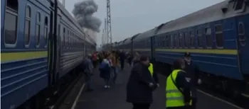 На українсько-польському кордоні російський БпЛА влучив у локомотив потяга «Київ – Варшава» (відео)