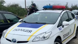 У Луцькому районі п'яний водій підкинув гроші в поліцейське авто (фото)