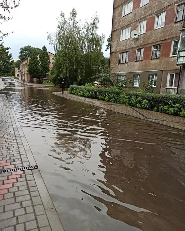 Після дощу Володимир-Волинський пішов під воду (фото, відео)