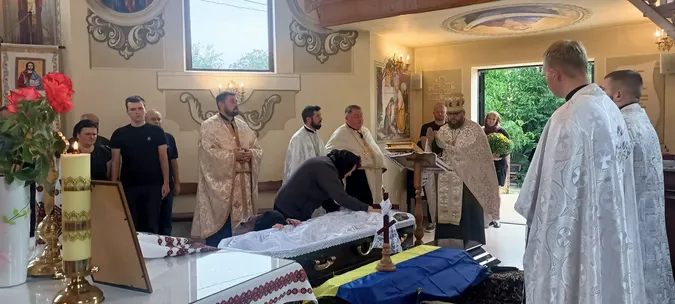 У Липинах провели в останню путь мінометника Олексія Сенченка (фото)