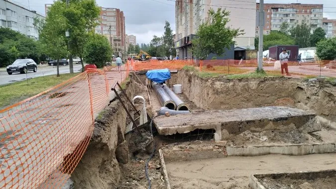 Замість кінця травня – липень: у Луцьку затримують подачу гарячої води для десятків будинків
