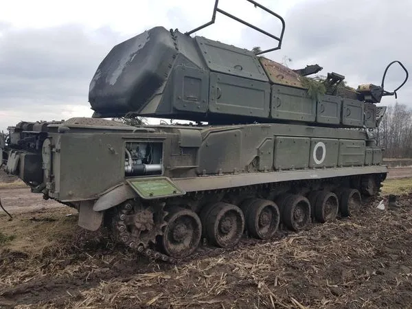 Українські захисники захопили справні ворожі «Буки» (фото, відео)
