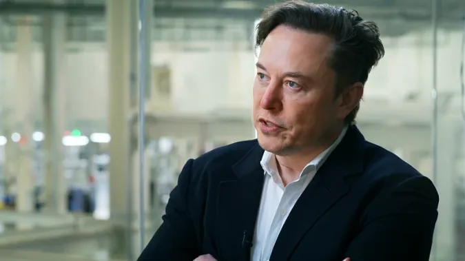 Маск анонсував вихід роботаксі від Tesla у серпні