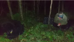 У лісі зловили волинянина, який тягнув 500 блоків сигарет з Білорусі (фото)