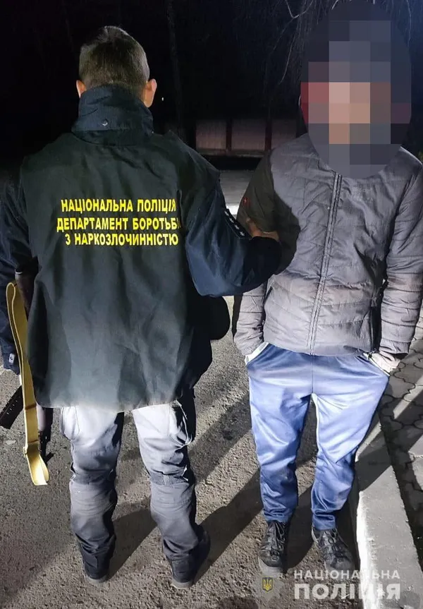 На блокпості зловили 22-річого лучанина-наркобаригу, а у Луцьку – 19-річного наркоторговця (фото)