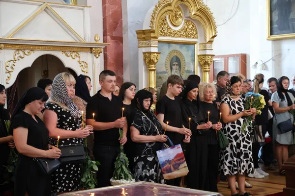 🕯 Лучани попрощалися з 39-річним стрільцем-снайпером Олександром Лебедевичем